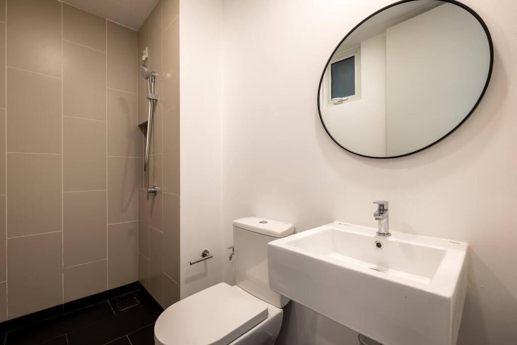 Pangsapuri The White House Opposite Sunway Velocity Mall Kuala Lumpur
