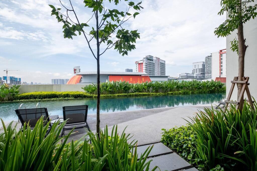 The White House Opposite Sunway Velocity Mall Kuala Lumpur